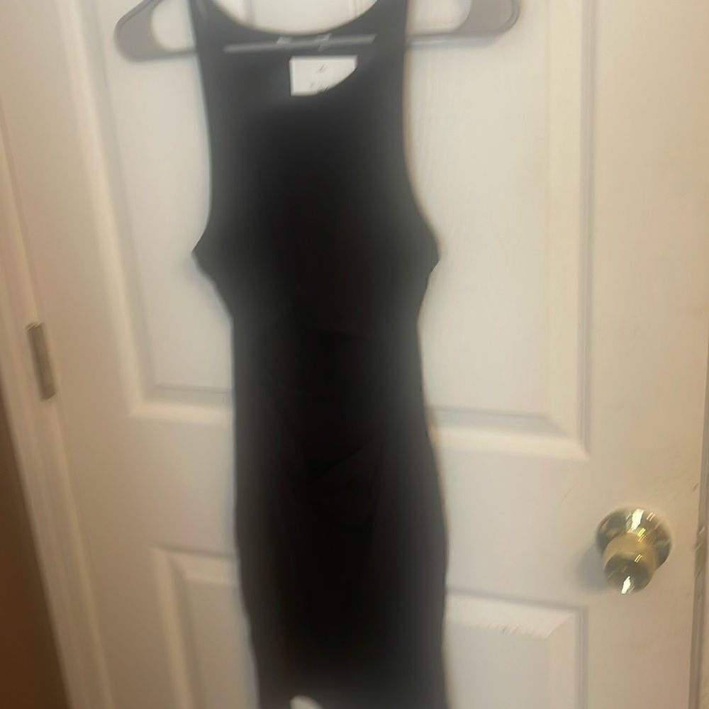 Rivals+Resilience Dress NWT. Size Large